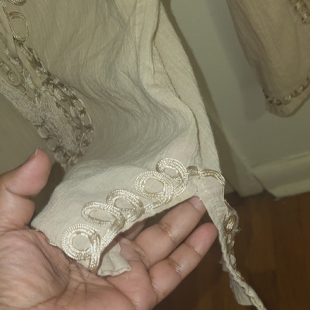 Embellished 3/4 Sleeve Blouse - Picture 4 of 11